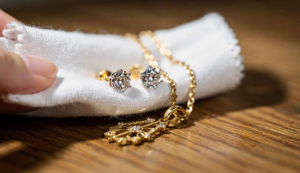 Comment garder vos bijoux étincelants ?
