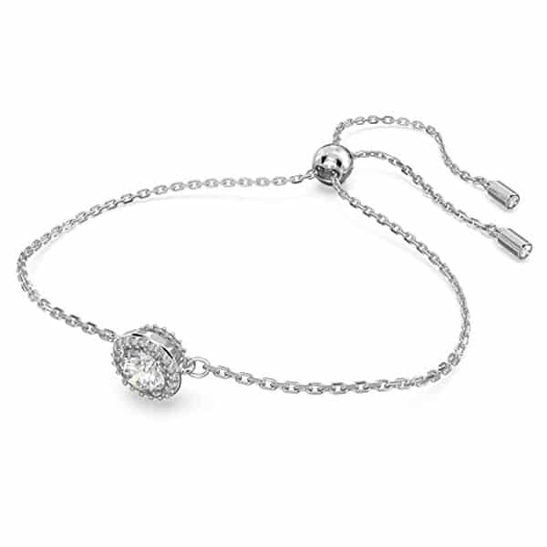 Découvrez un avis détaillé sur le bracelet Swarovski Constella : finesse, brillance et élégance se mêlent pour illuminer votre style avec un accessoire de luxe étincelant